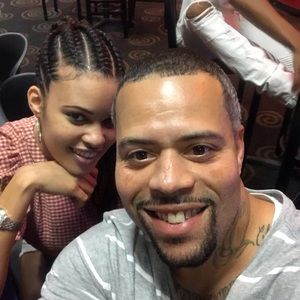 Meet your Posher, Bronell